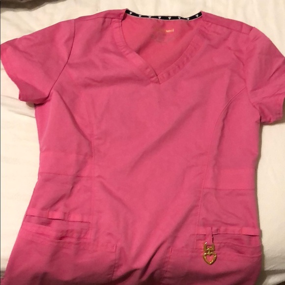 Scrub top - Picture 1 of 3